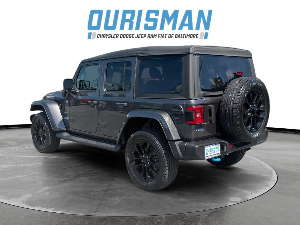Used 2023 Jeep Wrangler Unlimited Sahara w/ Cold Weather Group AWD/4WD image 4