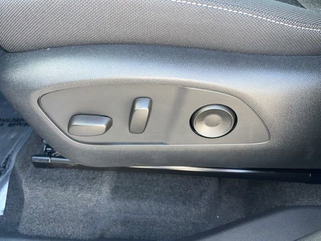 New 2026 Chevrolet Traverse LT w/ Sun and Wheel Package FWD image 19