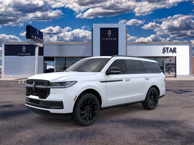 New 2026 Lincoln Navigator Reserve w/ Jet Appearance Package AWD/4WD image 1