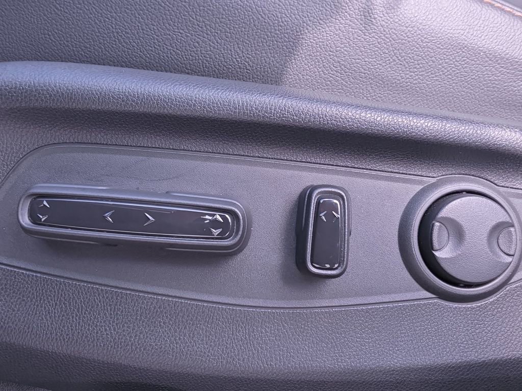 Used 2023 Honda CR-V Sport Touring image 33