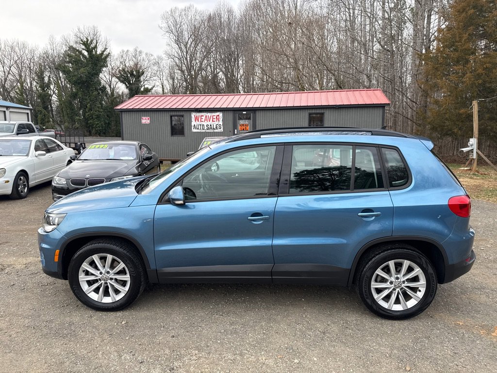 Used 2017 Volkswagen Tiguan Limited w/ Premium Package image 1