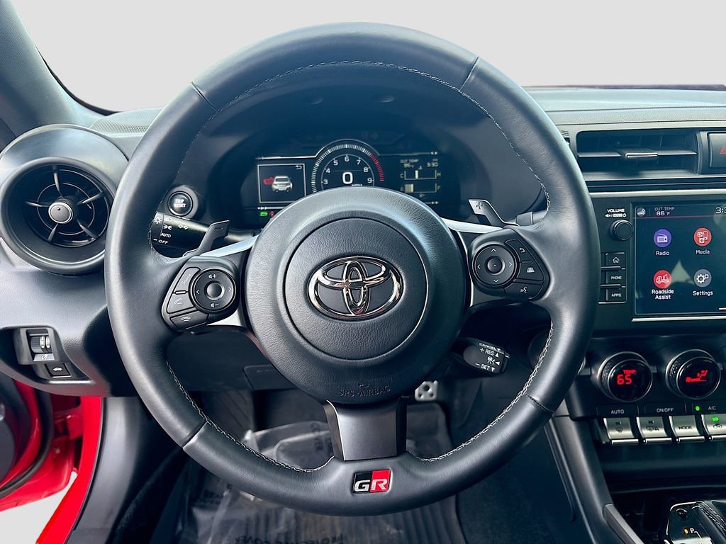 Used 2025 Toyota GR86 Premium w/ Performance Package image 11