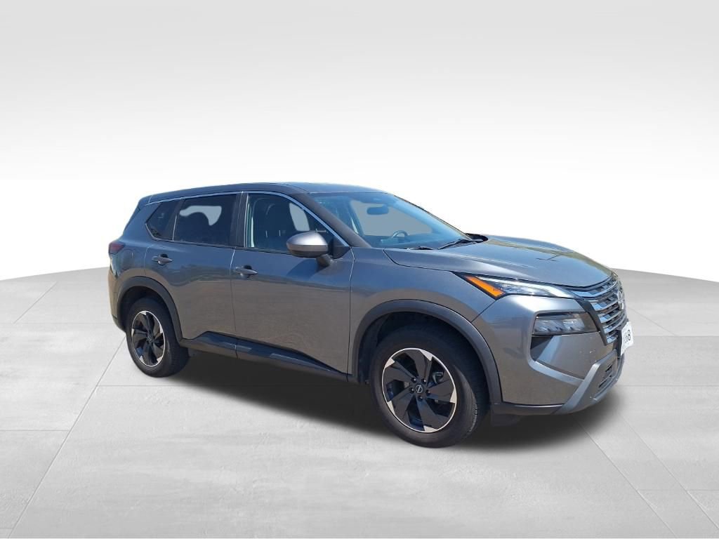 Used 2024 Nissan Rogue SV image 5