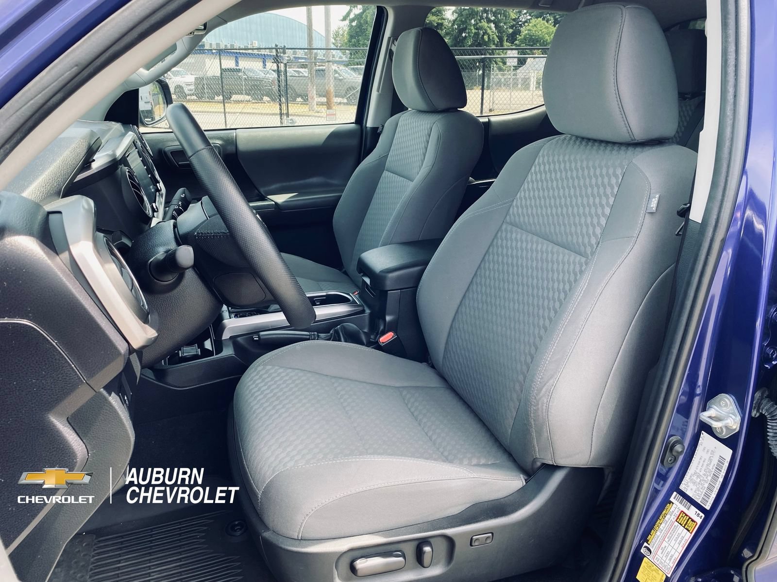Used 2022 Toyota Tacoma SR5 RWD image 9