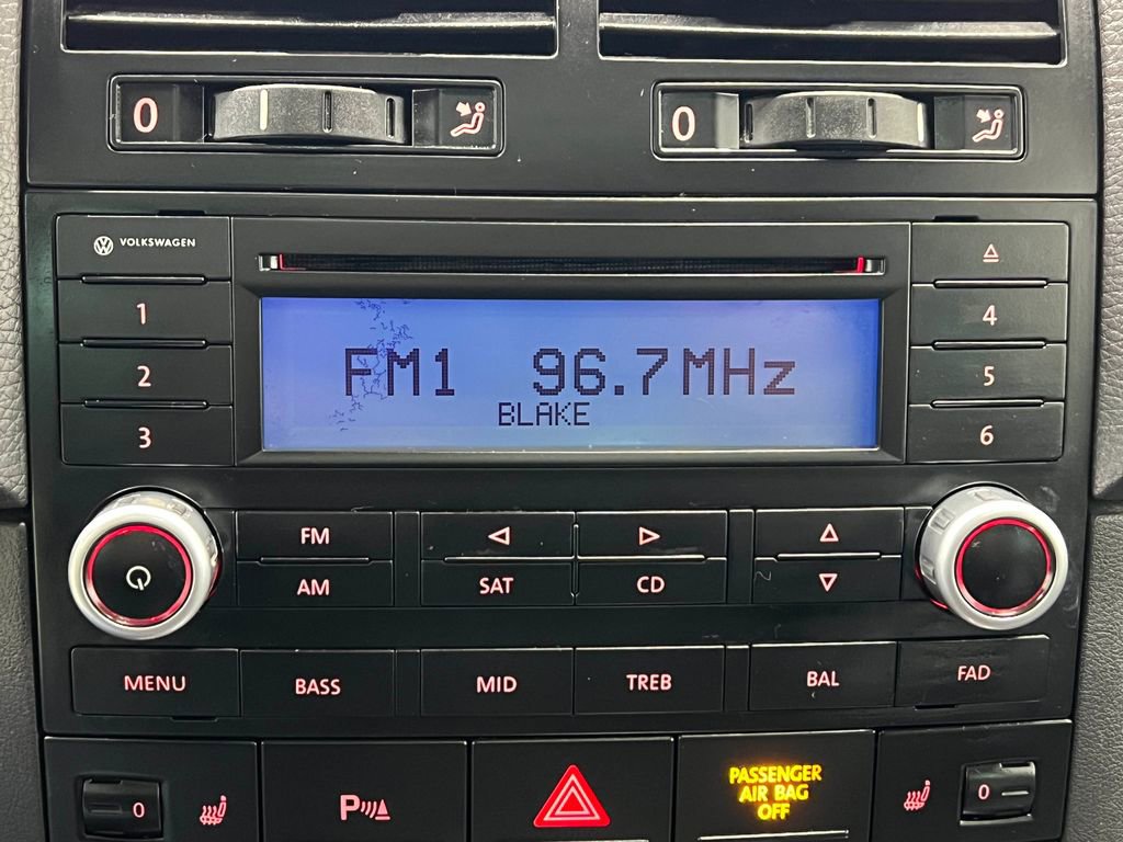 Used 2008 Volkswagen Touareg VR6 image 25