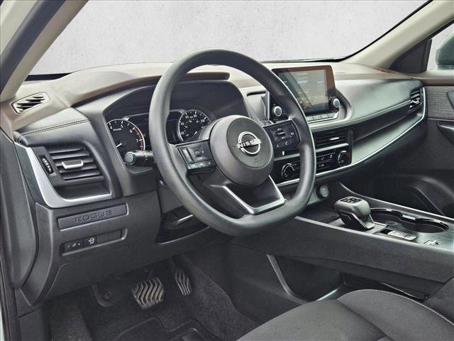 Used 2023 Nissan Rogue S FWD image 10