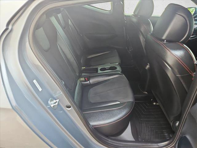 Used 2020 Hyundai Veloster Turbo FWD image 21