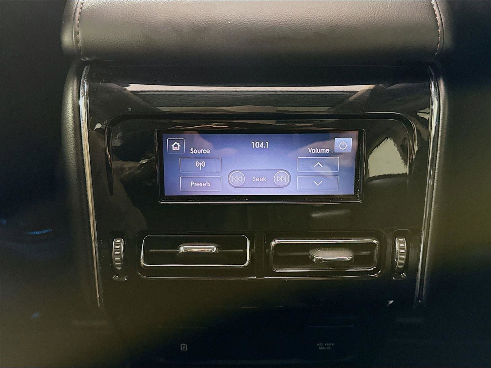 Used 2023 Lincoln Aviator Reserve image 19