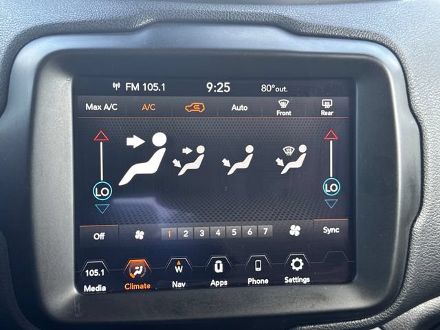 Certified 2023 Jeep Renegade Trailhawk AWD/4WD image 28