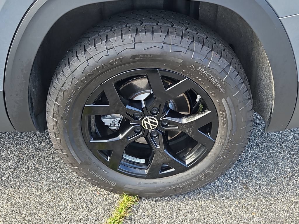 Used 2026 Volkswagen Atlas Peak Edition AWD/4WD image 8