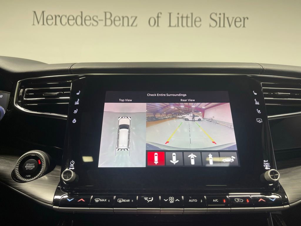 Used 2023 Jeep Wagoneer Series III w/ Premium Group I AWD/4WD image 34