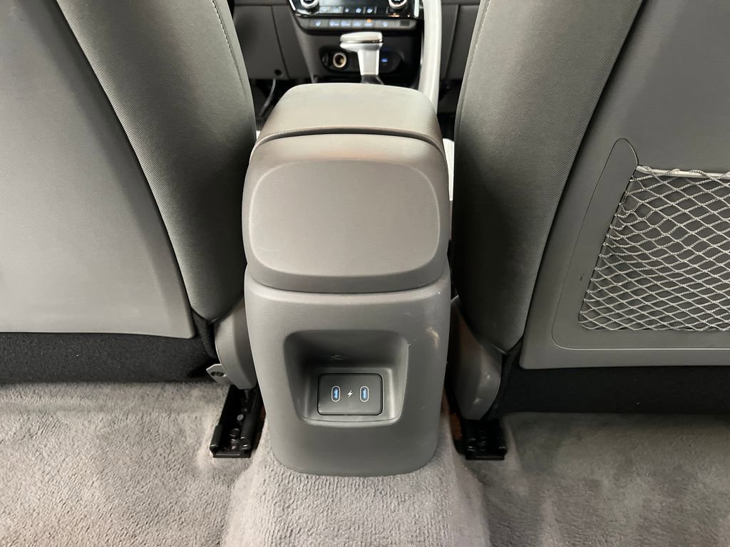 Used 2025 Hyundai Elantra SEL image 19