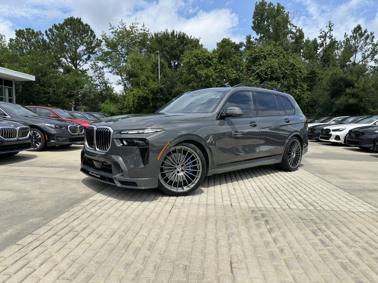 Used 2024 BMW ALPINA XB7 AWD/4WD video 1