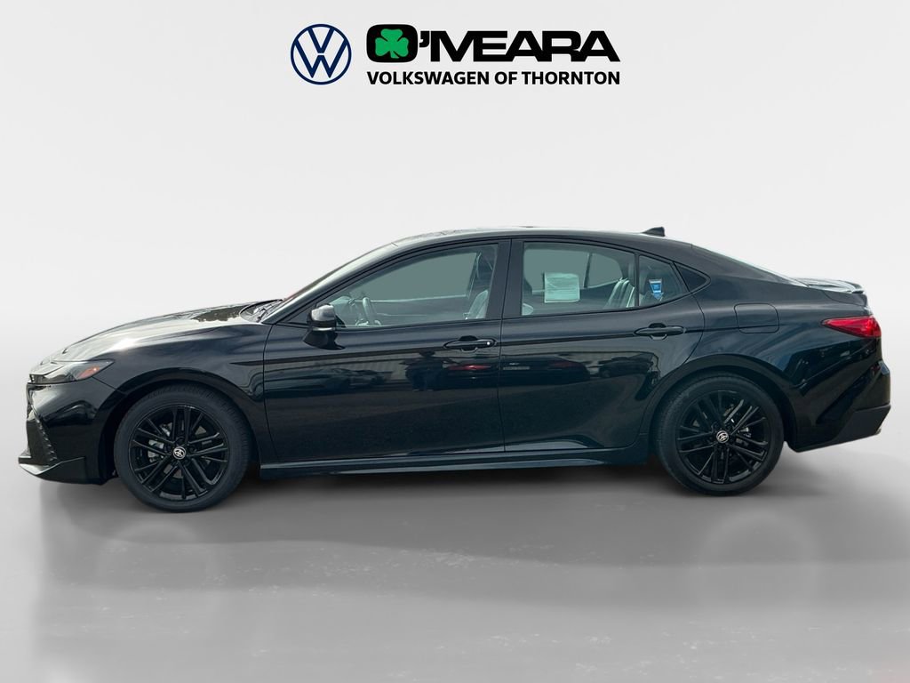 Used 2025 Toyota Camry SE image 2