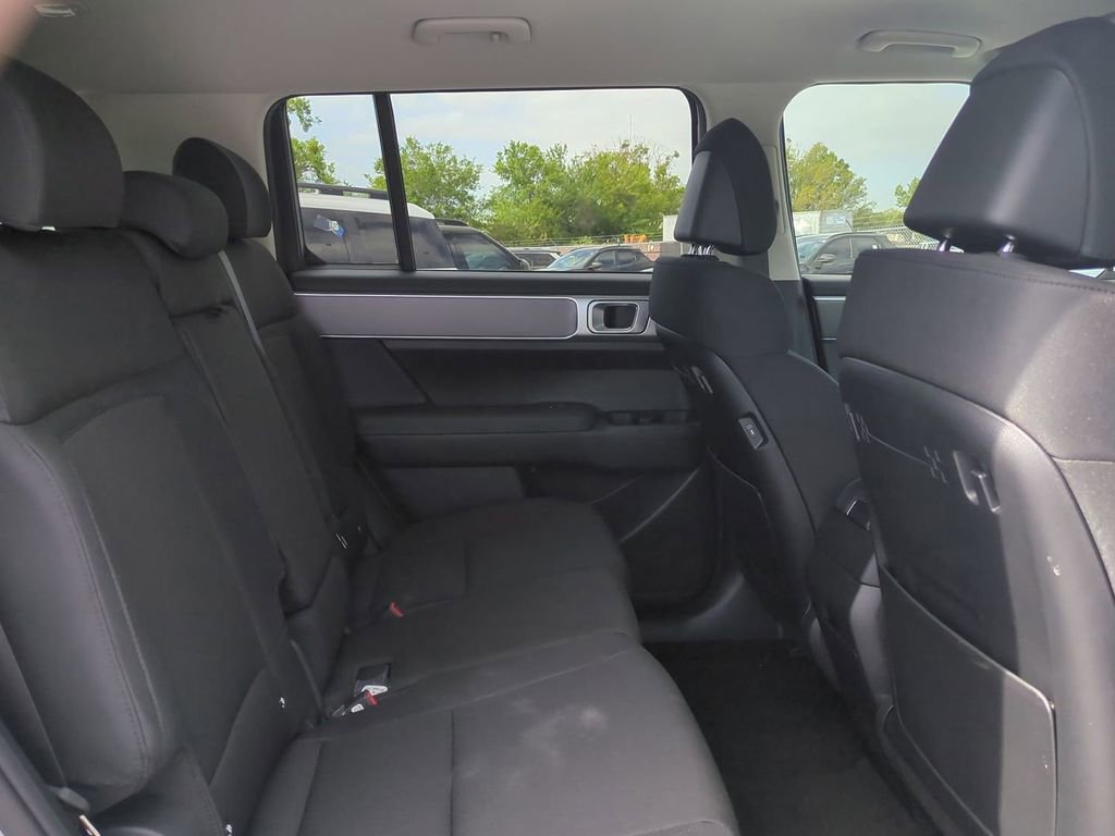 New 2026 Hyundai Santa Fe SE image 17