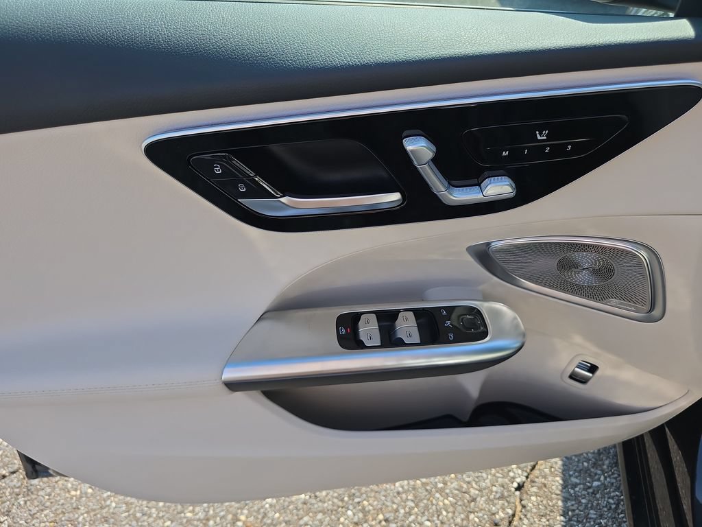 New 2026 Mercedes-Benz C 300 4MATIC Sedan image 11