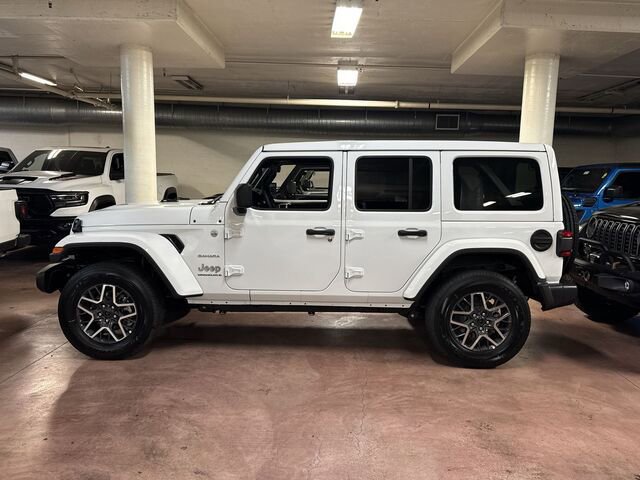 New 2024 Jeep Wrangler Sahara w/ Technology Group AWD/4WD image 4
