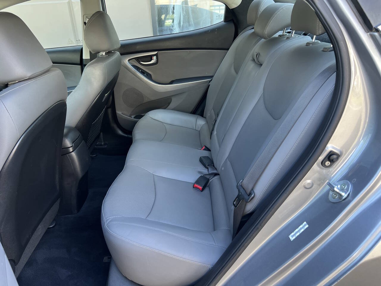 Used 2014 Hyundai Elantra Limited FWD image 12