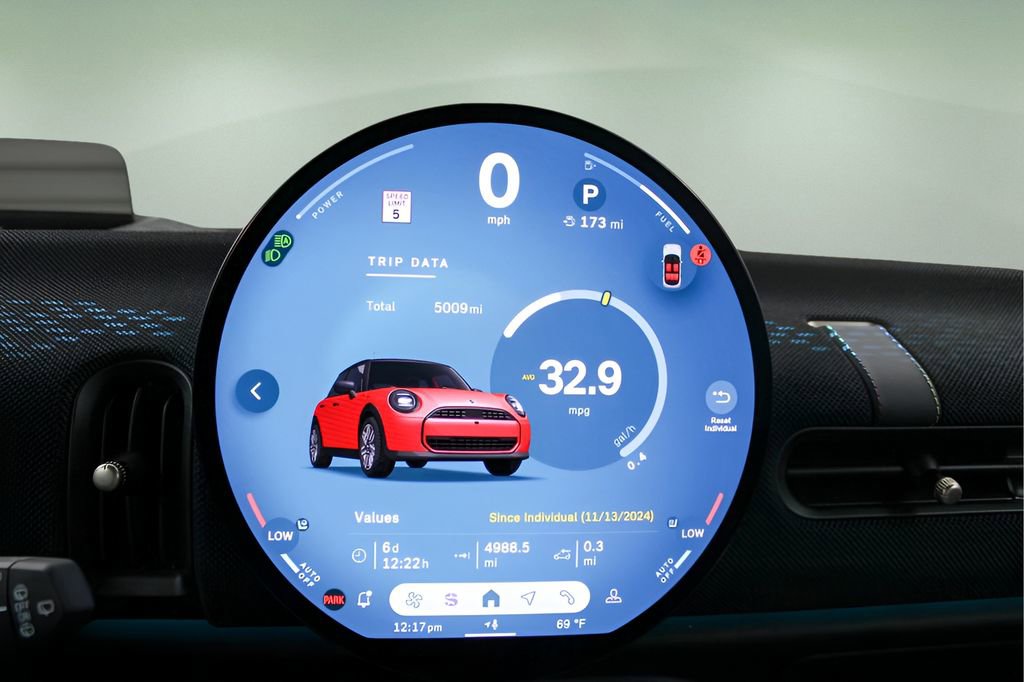 Used 2025 MINI Cooper S image 23