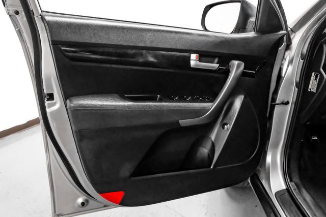 Used 2015 Kia Sorento EX image 49