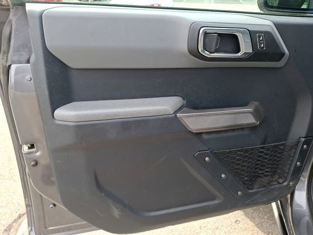 Used 2021 Ford Bronco Black Diamond image 9