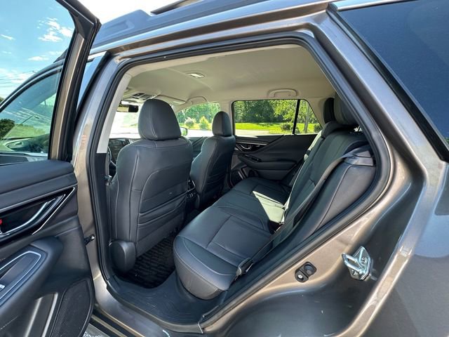 Used 2024 Subaru Outback Limited AWD/4WD image 18