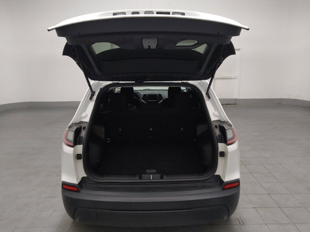 Used 2021 Jeep Cherokee Latitude FWD image 29