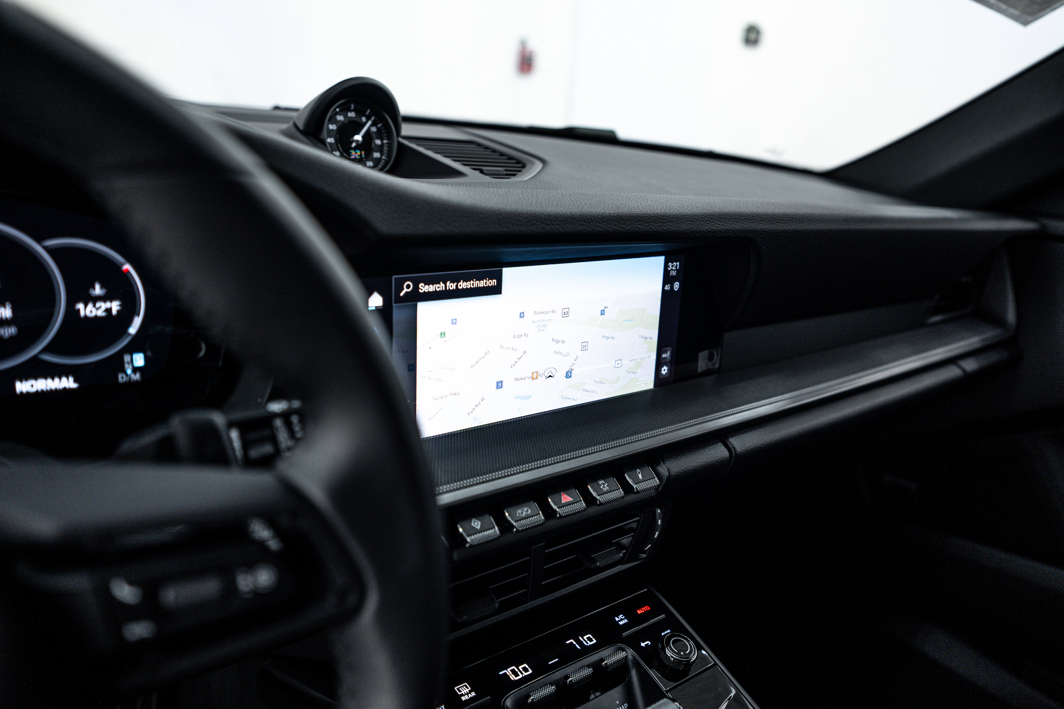 Certified 2025 Porsche 911 Carrera image 17