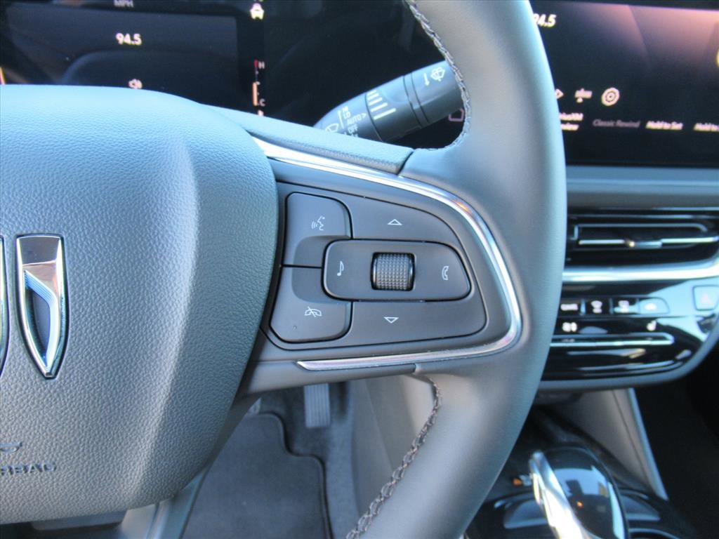 Used 2024 Buick Envista Avenir image 19