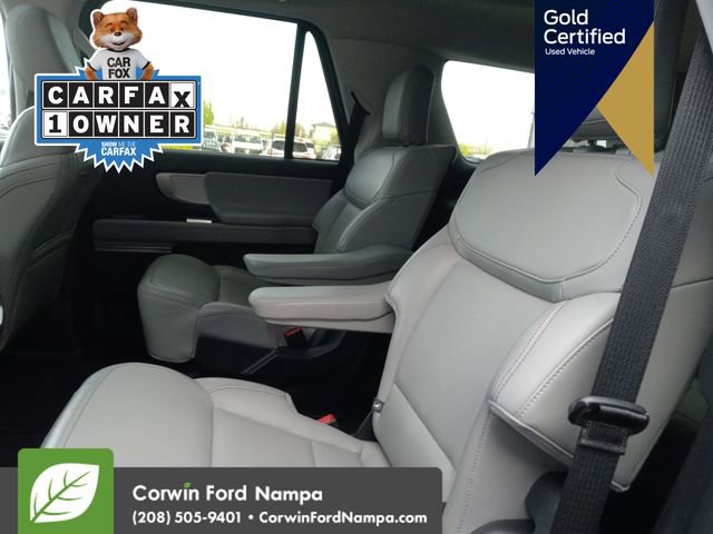 Used 2025 Ford Expedition Active image 26