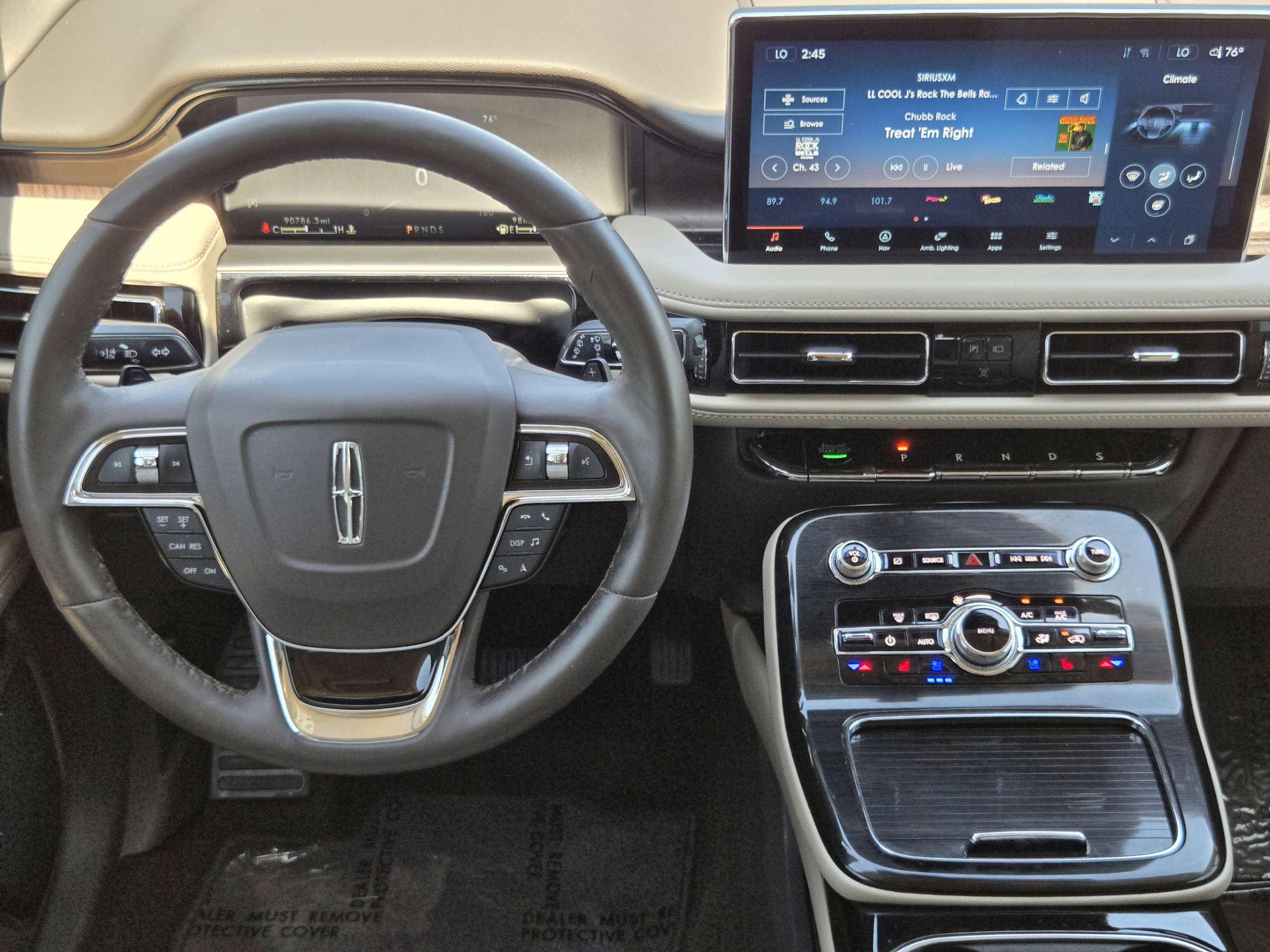 Used 2022 Lincoln Nautilus Reserve w/ Monochromatic Package AWD/4WD image 17