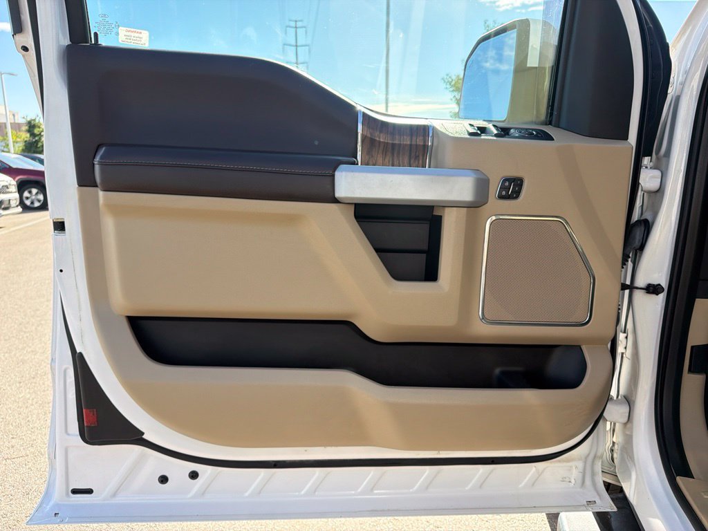 Used 2019 Ford F150 Lariat w/ Equipment Group 501A Mid AWD/4WD image 17