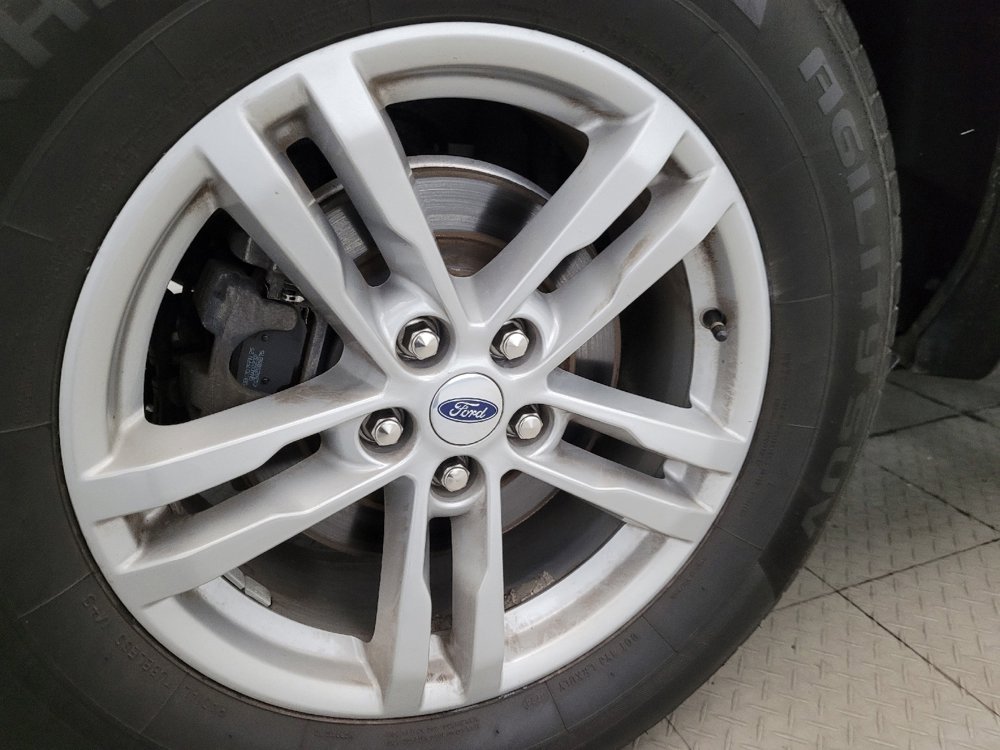 Used 2022 Ford Explorer XLT image 31