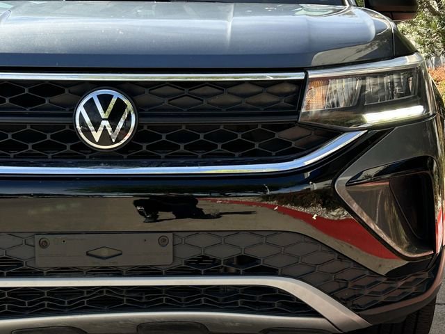 Used 2024 Volkswagen Taos S image 8