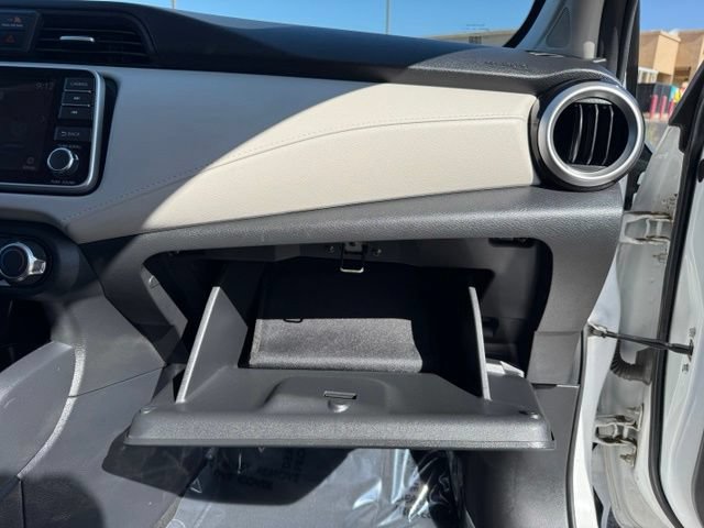Used 2022 Nissan Versa SV FWD image 27