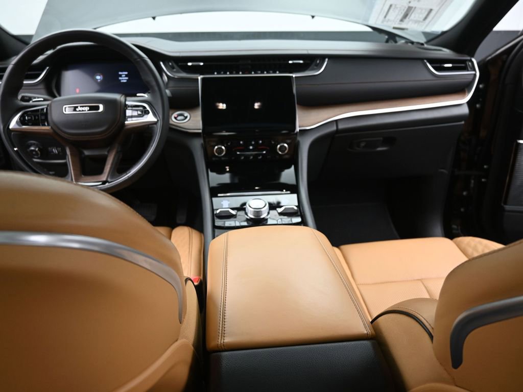 Used 2024 Jeep Grand Cherokee L Summit image 26