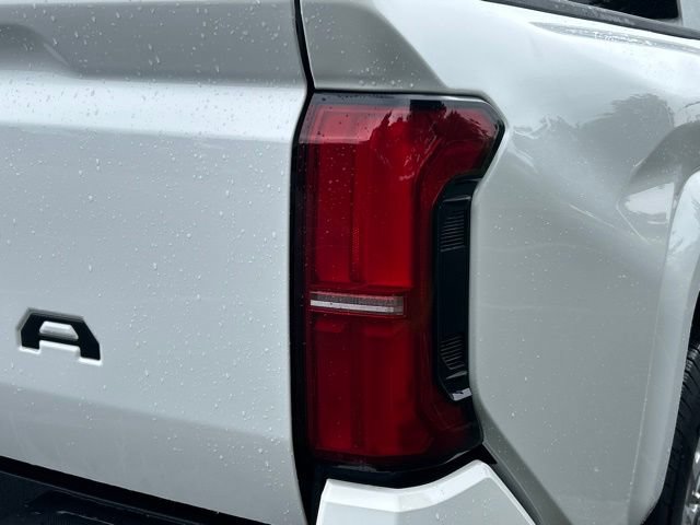 Certified 2024 Toyota Tacoma SR5 AWD/4WD image 16