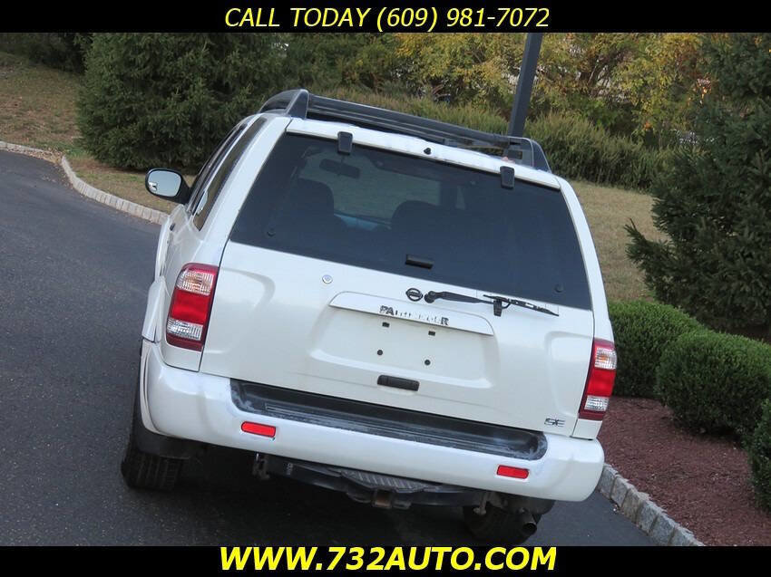 Used 2004 Nissan Pathfinder SE w/ (POP) SE Popular Pkg image 18