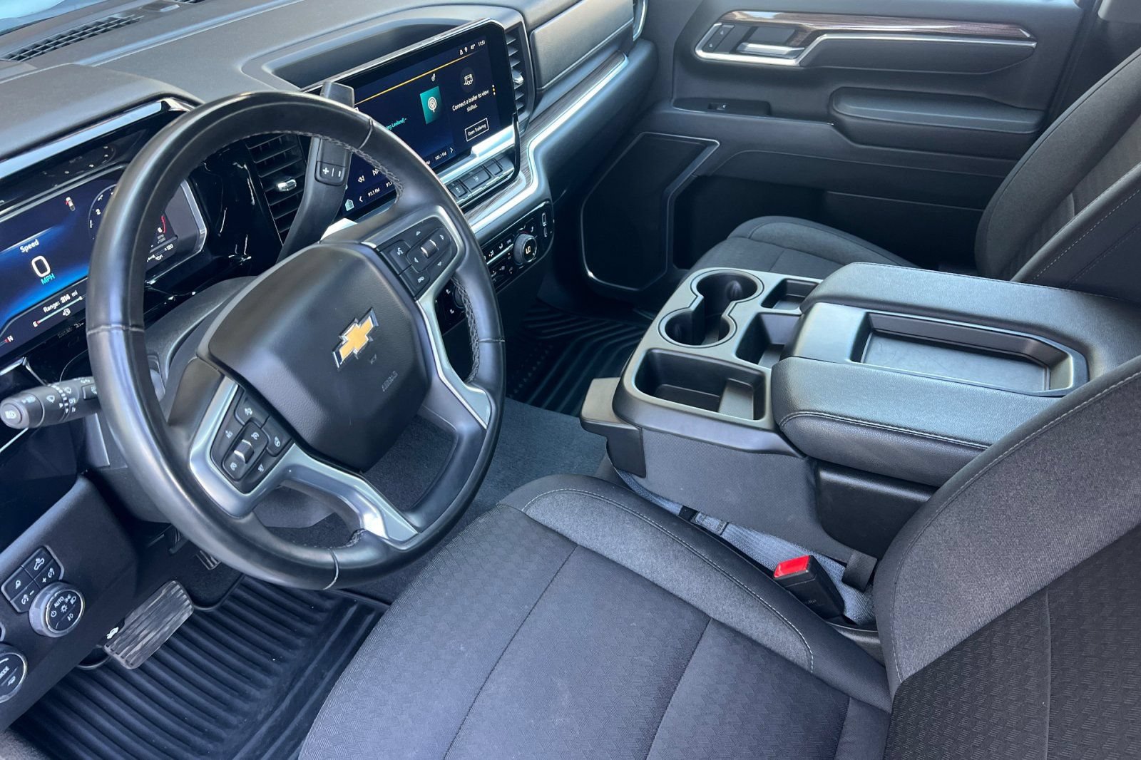 Used 2025 Chevrolet Silverado 3500 LT w/ Safety Package AWD/4WD image 10