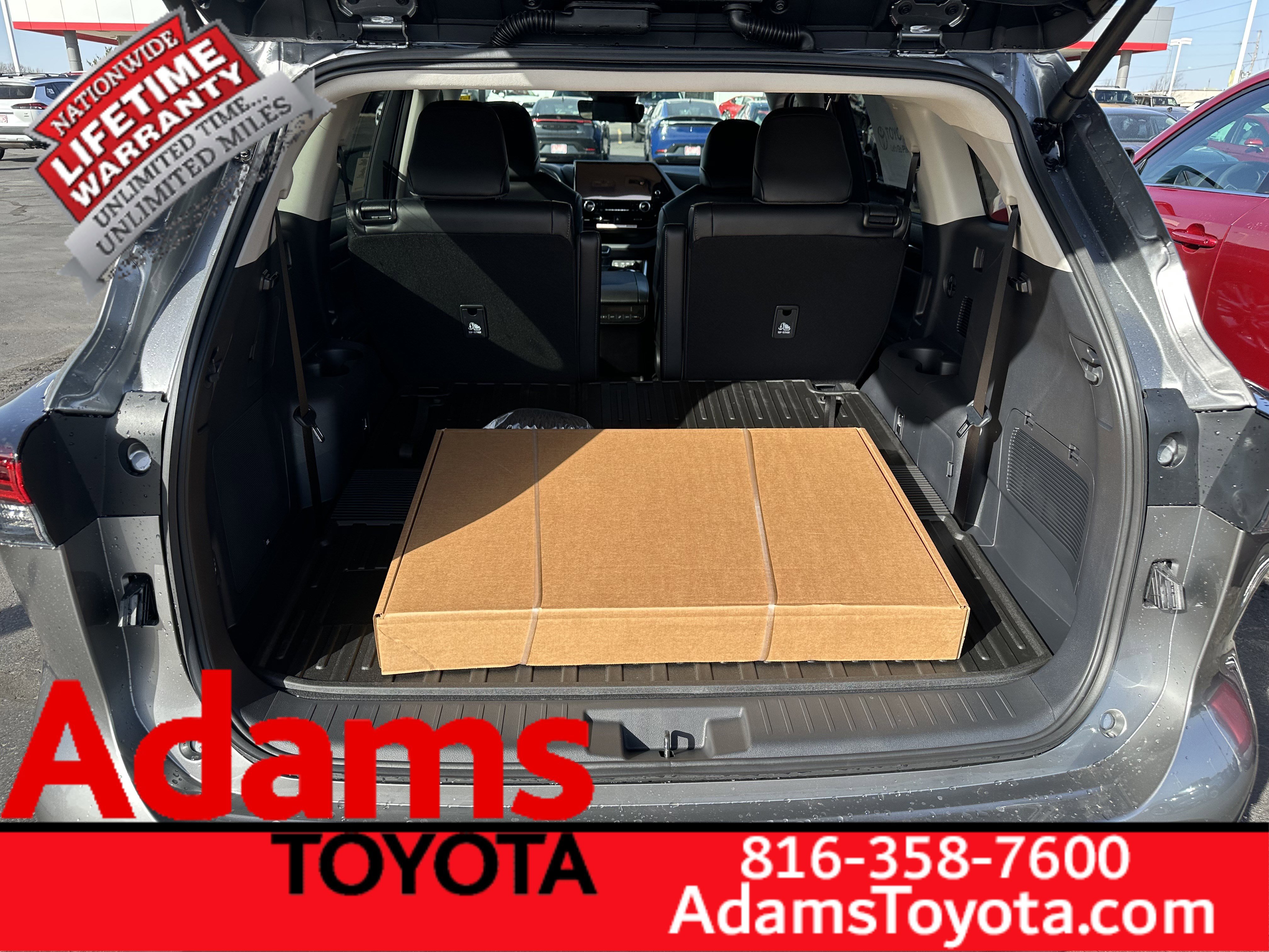 Used 2026 Toyota Highlander Limited image 7