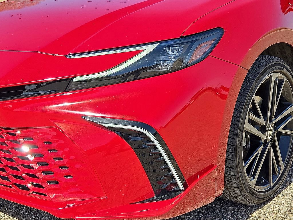 Used 2025 Toyota Camry XSE w/ Premium Package image 9