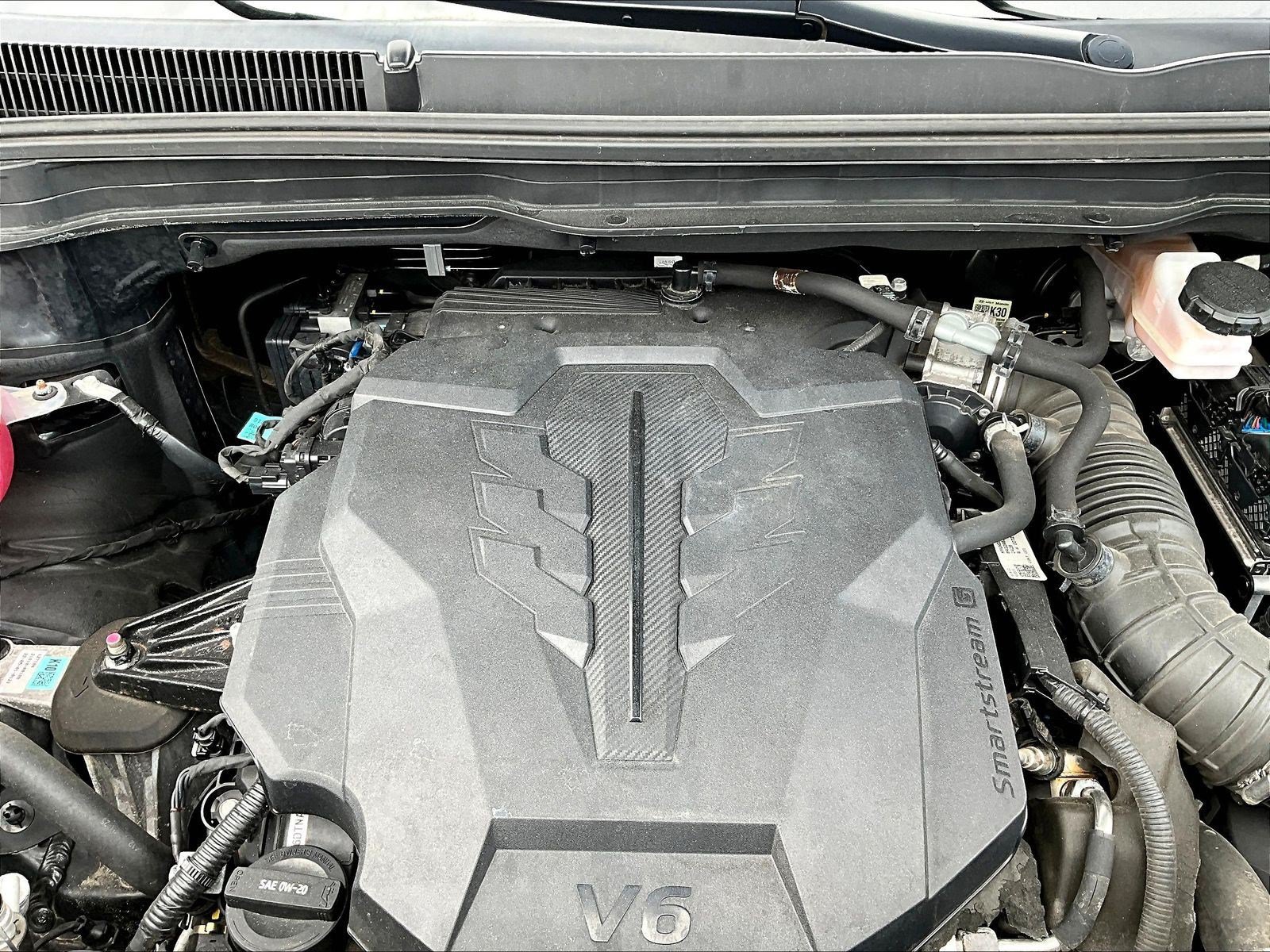 Used 2023 Kia Carnival EX FWD image 31