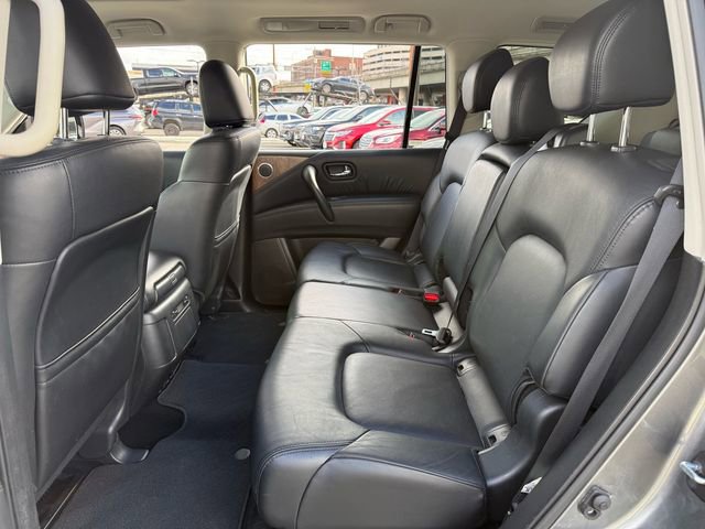 Used 2024 Nissan Armada SL image 32