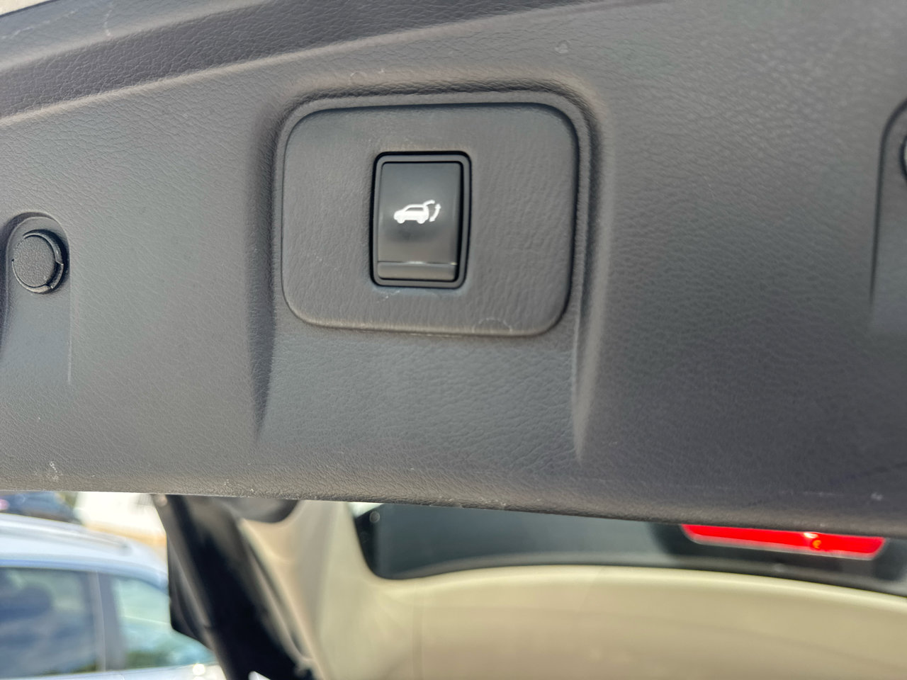 Used 2015 Nissan Murano Platinum w/ Platinum Technology Package image 17