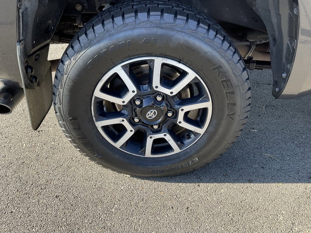 Used 2016 Toyota Tundra Limited image 7