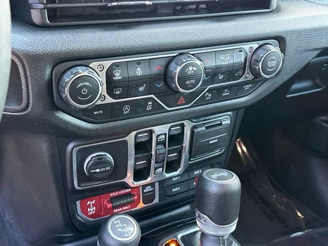 Used 2024 Jeep Wrangler Unlimited Sport AWD/4WD image 5