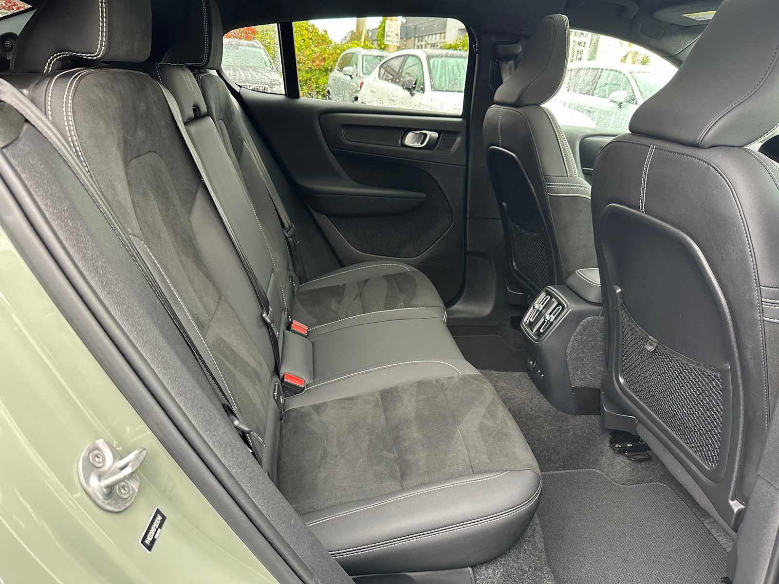 Certified 2023 Volvo C40 P8 Recharge Ultimate image 11