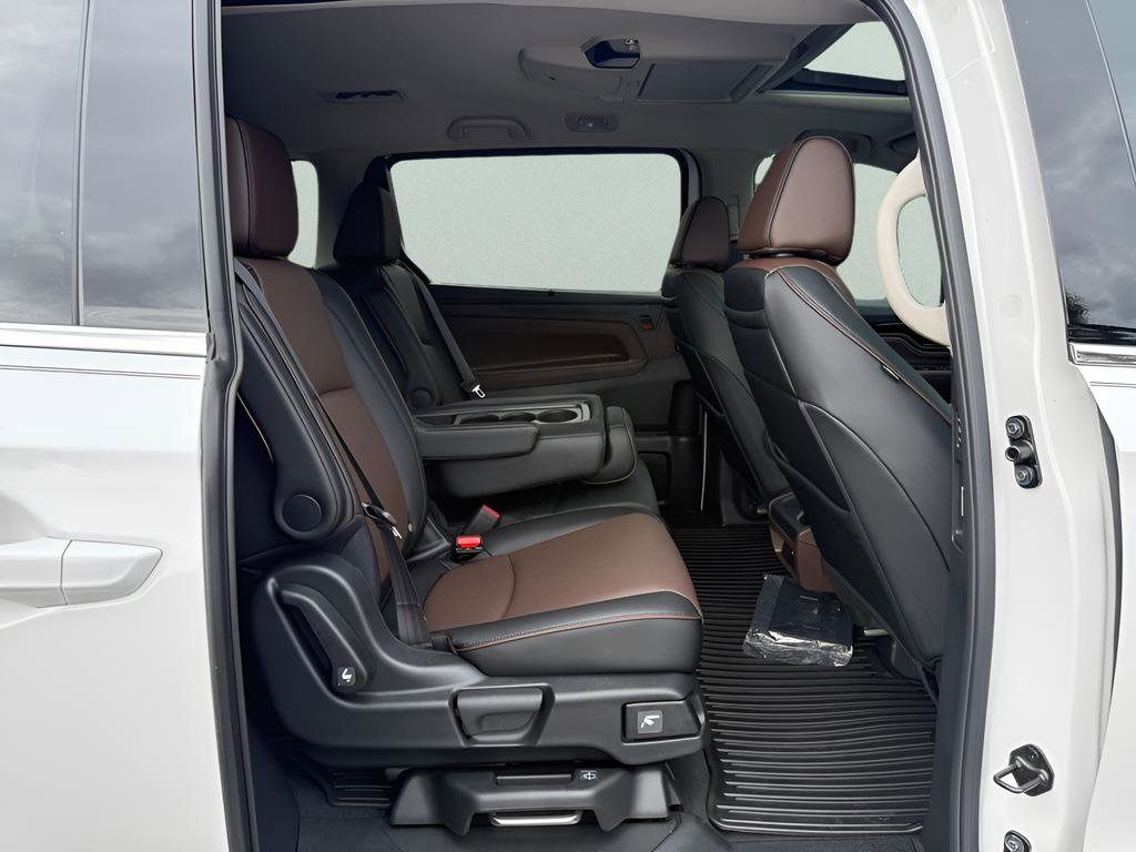 New 2026 Honda Odyssey Elite image 14