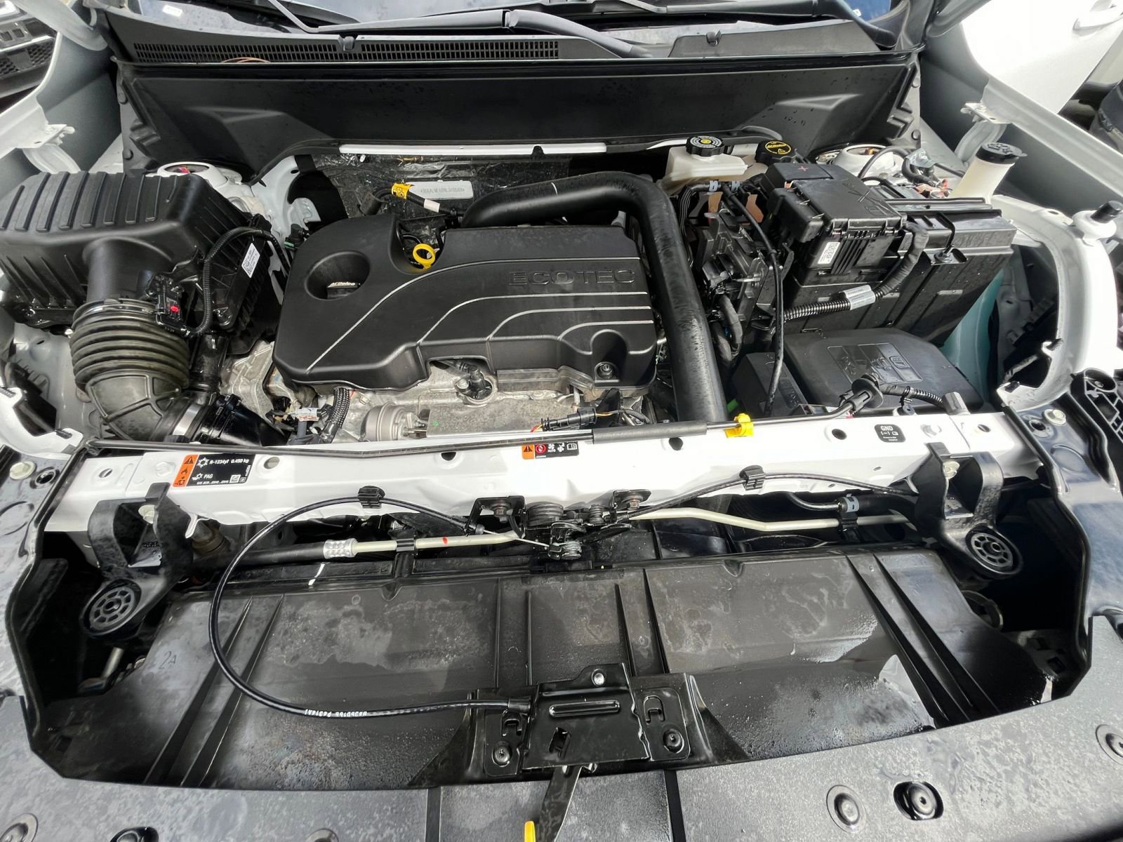 Used 2024 GMC Terrain SLE image 34