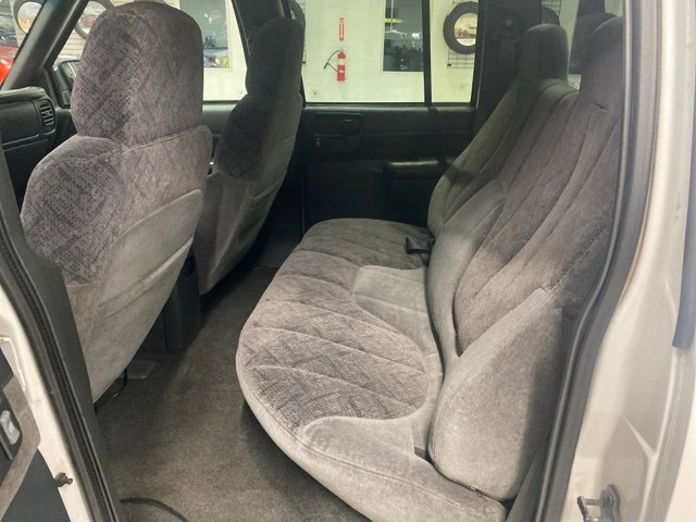 Used 2001 GMC Sonoma SLS image 23